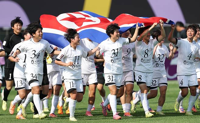 [현장 REVIEW] 이런 북한 축구 있었나...한국에서 15억원 방긋, 아시아 챔피언 등극 → AWCL 결승서 일본 도쿄 베르디에 1-0 승리