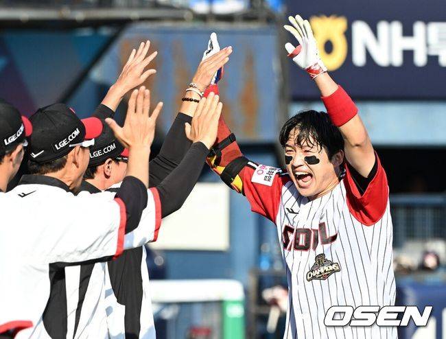 야구는 9회말 2아웃부터, 0:4→6:4...캡틴의 극적인 끝내기 스리런, 염갈량
