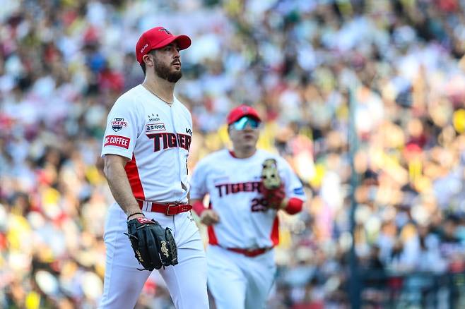 KIA V12 힘 보탠 '그 좌완', CPBL 'ERA 1.71' 압도적 투구→KBO 복귀 가능할까…