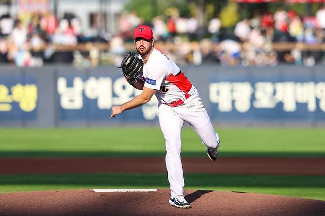 KIA V12 힘 보탠 '그 좌완', CPBL 'ERA 1.71' 압도적 투구→KBO 복귀 가능할까…