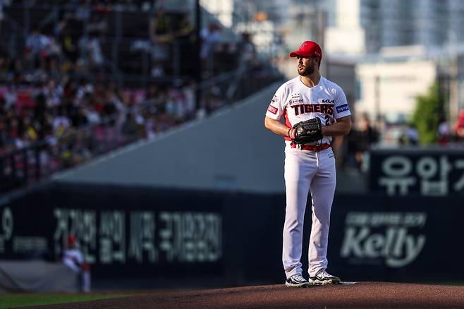 KIA V12 힘 보탠 '그 좌완', CPBL 'ERA 1.71' 압도적 투구→KBO 복귀 가능할까…