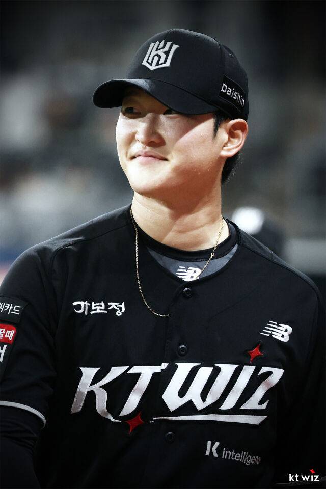 '꼴찌와 0.5G차' 롯데 초비상! '허리 근육 경직' 193cm 외인 전격 2군행
