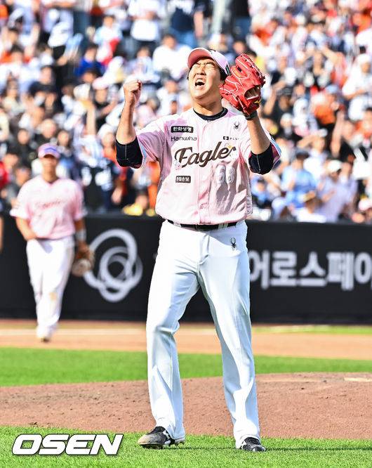 “류현진은 무섭고, 물세례는 하고 싶고” 결국 류현진 아들 준상이 앞세워 축하 물세례 성공한 박상원 [박준형의 ZZOOM]