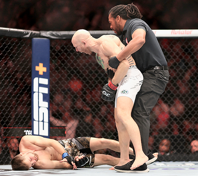 최두호 UFC 최다 KO승 3위…맥그레거와 동급