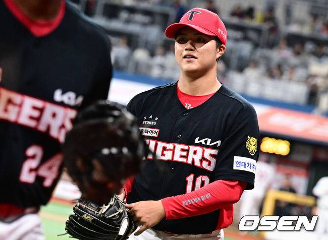 KIA 4연승 질주! '6이닝 6K 무실점 완벽투' 김태형 데뷔 첫 승 감격…키움은 3연패 수렁→10위 추락 [고척 리뷰]