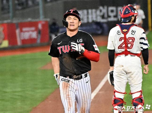 번트 실패→결승 2루타, 홈 주루사→콜드게임 승리…'행운의 남자' 천성호 안도의 한숨