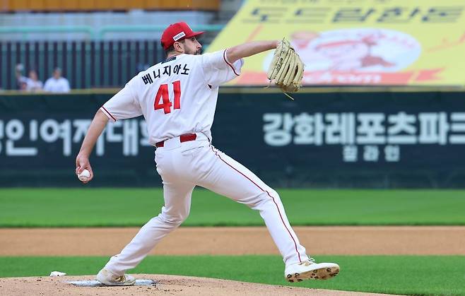 키 큰 좌완이 150㎞ 이상을 던진다, 그런데 왜 못할까… 고별전이 점점 다가온다