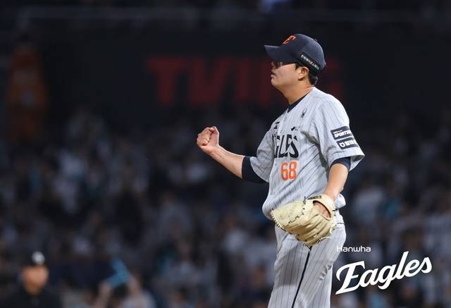 통한의 백투백 홈런에 발목 잡혔지만…‘5.2이닝 KKKKKK 3실점’ 선발 자격 입증한 한화 ‘불꽃준영’