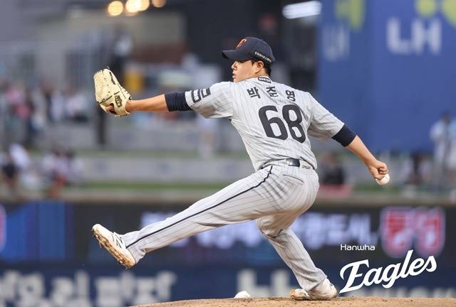 통한의 백투백 홈런에 발목 잡혔지만…‘5.2이닝 KKKKKK 3실점’ 선발 자격 입증한 한화 ‘불꽃준영’