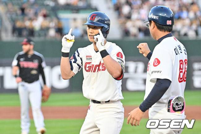 좌익수 수비에 울고 웃다…5:0→5:5→8:5, 황성빈 결승타, 롯데 LG 꺾고 3연패 탈출 [부산 리뷰]