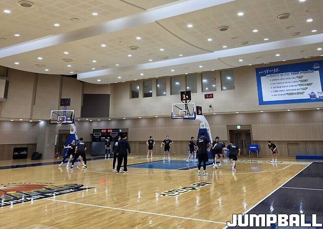휴가 내내 산으로 향했다, ‘등산 마니아’가 된 눈물겨운 비하인드…“손 못 쓰니 하체라도”