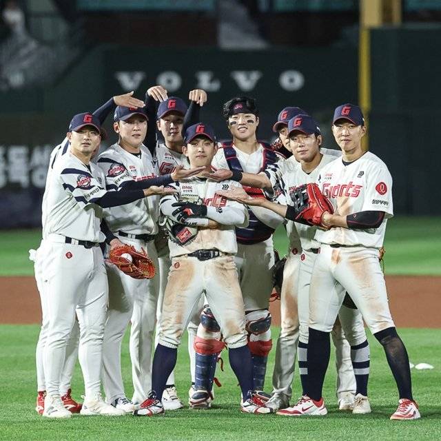 2-7→18-7…한화, 프로야구 역사상 첫 7회 이후 16득점[어제의 프로야구]