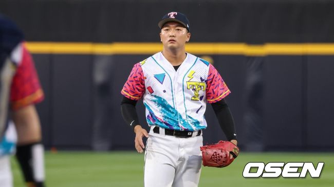 3이닝은 무리였나...고우석, 2루타-2루타 3실점에 ERA 2.19→3.77