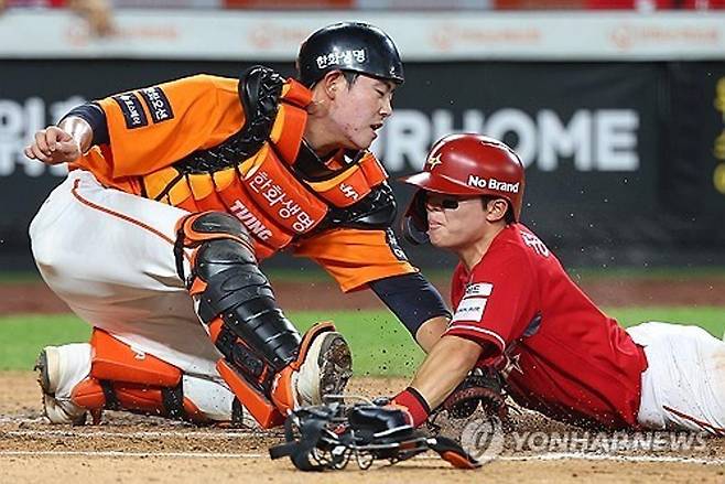 ‘양강체제’ 드디어 깨지나…KBO 안방에 부는 세대교체 바람