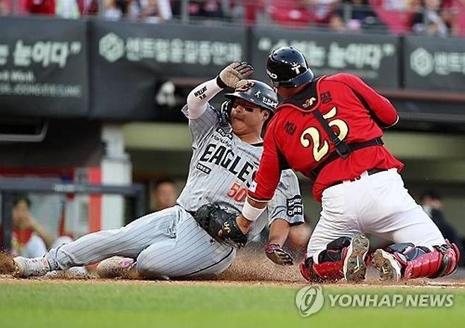 ‘양강체제’ 드디어 깨지나…KBO 안방에 부는 세대교체 바람