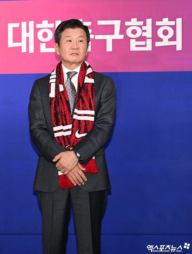 [오피셜] '득표율 85.6%' 강조하던 정몽규 대한축구협회장, 왜 전격 퇴진했나?…법원 판결 36일 만에