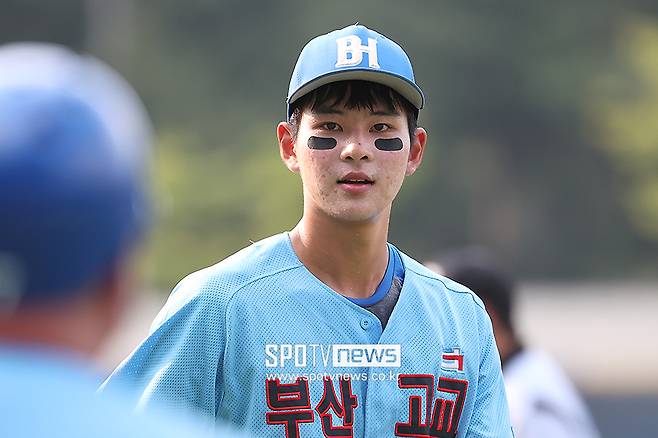 '부산고 오타니' 하현승 결단 내렸다! ML 아닌 KBO 드래프트 참가, 전체 1순위 최대어 뜬다