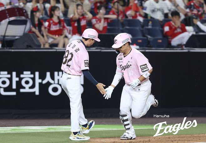 한화 또또 이겼다! 허인서·강백호 홈런 쾅쾅+화이트 7이닝 역투→SSG 10연패 몰아넣고 2연승 [대전:스코어]