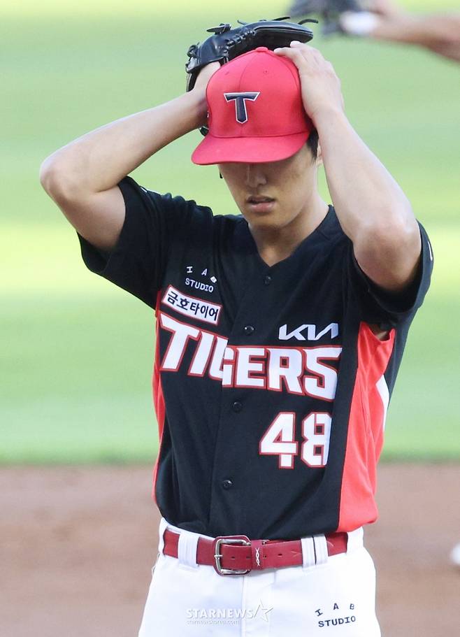 '절반 넘게 볼이었다' KIA 이의리, BBBB→2이닝 6실점... 10일 만에 1군 복귀 너무 일렀나 [잠실 현장]
