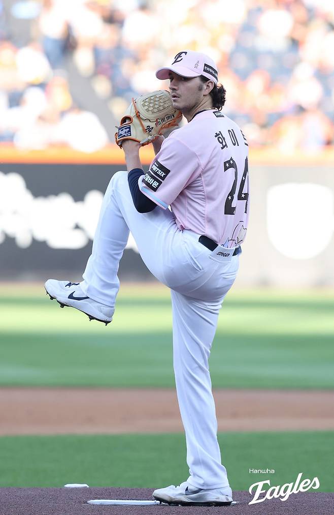 이래서 한화가 계속 기다려왔다…'KBO 데뷔 첫 QS+' 화이트