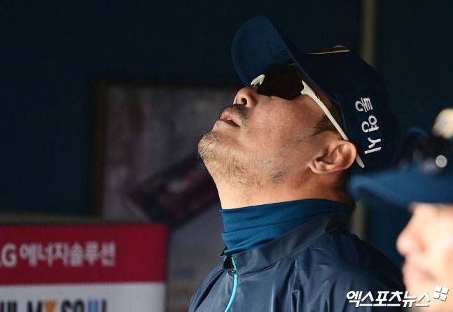 1만8128명 만원관중 실망시켰다, 연이틀 경기 막판 결정적 실책→끝내 패배 이어졌다…'9위 추락' NC 정말 어쩌나 [창원 현장]