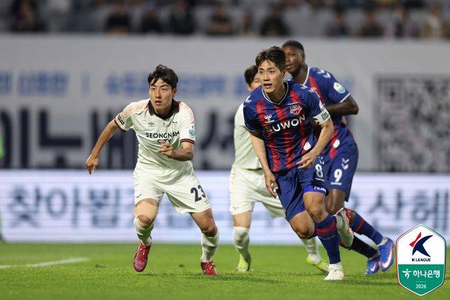 슈팅 26개에도 골 없었다...수원FC, '김민재 골 취소+골대 불운' 성남과 0-0 무승부→6위 제자리걸음[오!쎈 현장]