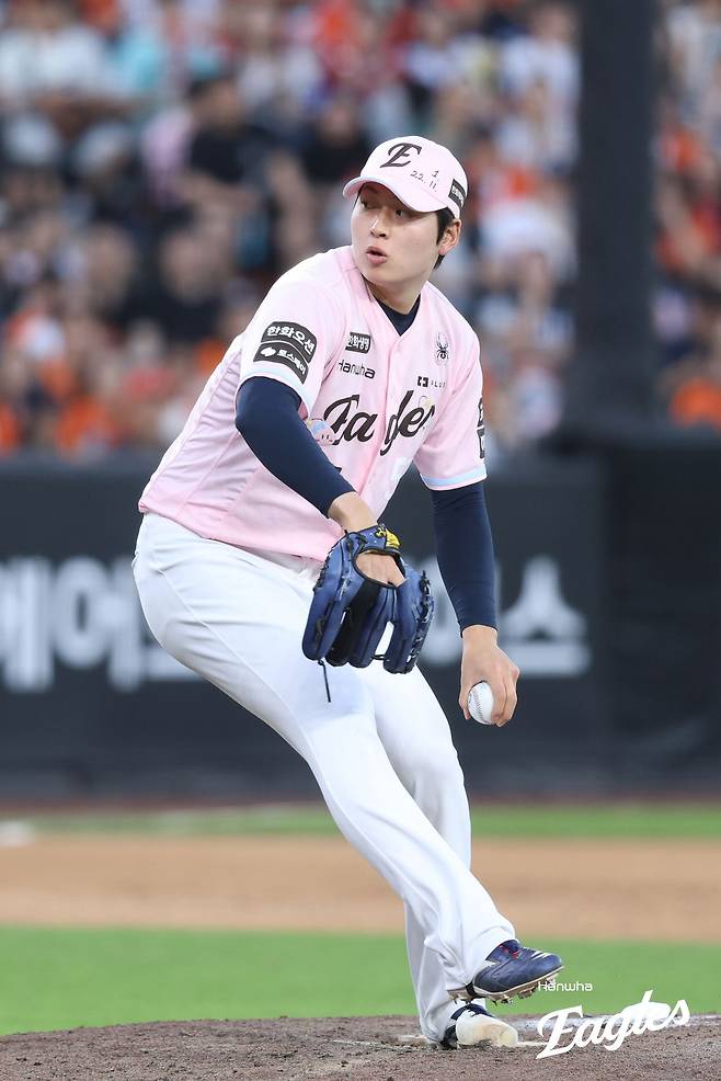 '홈런-홈런' 한화 불펜 흔들릴 때 이 투수가 나타났다…