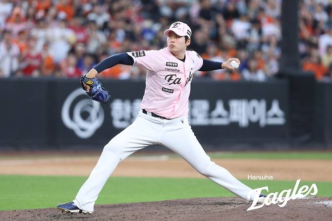 '홈런-홈런' 한화 불펜 흔들릴 때 이 투수가 나타났다…