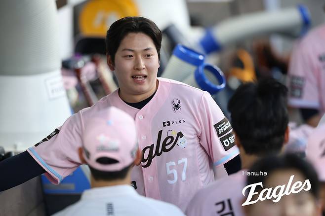 '홈런-홈런' 한화 불펜 흔들릴 때 이 투수가 나타났다…