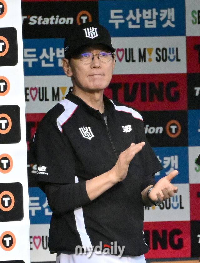 '내야안타→실책→교체' 결국 뜨거운 눈물 보인 19세 루키, 다들 그렇게 프로가 된다 [MD고척]