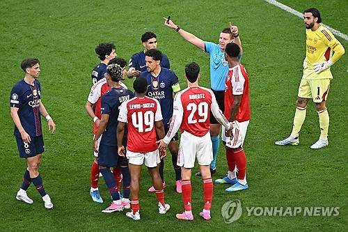 PSG-아스날, 1-1로 연장행... 이강인은 아직 벤치[챔스 결승]