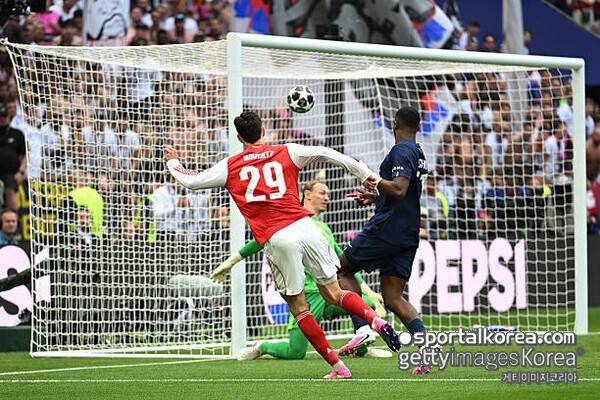 [UCL 파이널] PSG, 아스널과 120분 혈투 끝 승부차기 4-3 승리...UCL 2연패 달성, 이강인은 끝내 결장