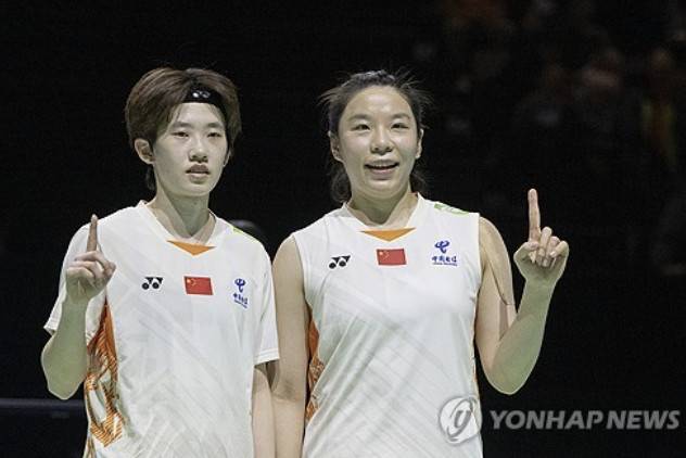 '中 세계 1위' 무적 행진 깨졌다…여복 최강 류성수-탄닝, 4위에 0-2 완패→싱가포르 오픈 준우승