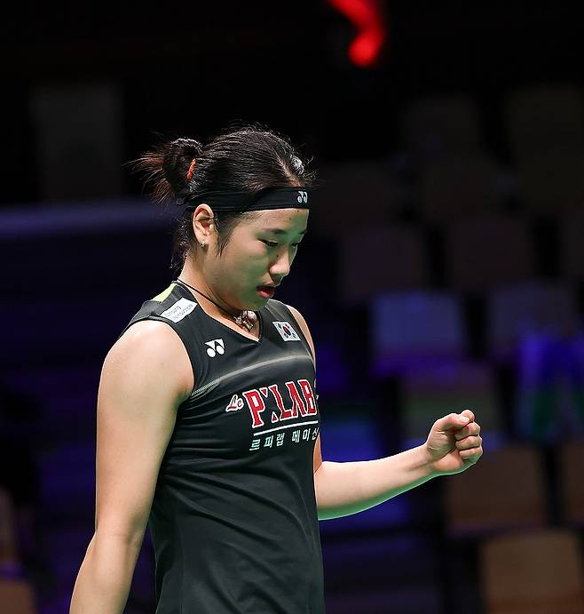 안세영, 싱가포르오픈 우승…야마구치에 3세트 16-19서 대역전승