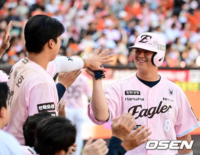 '8G 7승1패' 한화, 승패마진 +2로 5월 마무리…김경문 감독