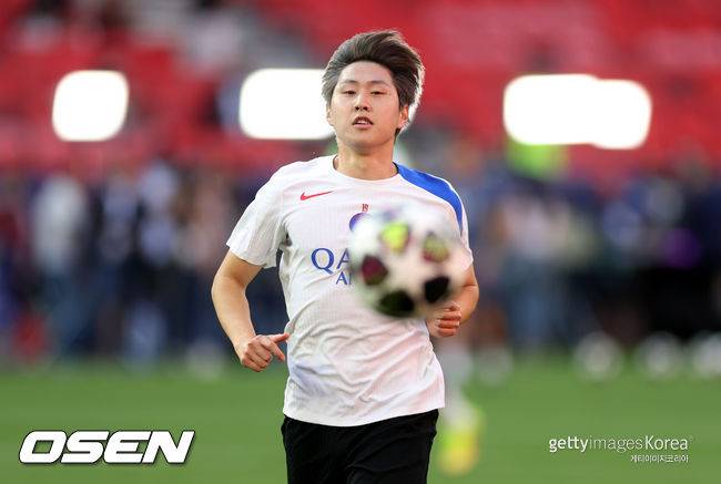'한국인 최초 챔피언스리그 2연패에도 기분 나빠'.. 이강인, 2연속 메달 장면 컷 '유럽 축구의 암묵적 룰인가'