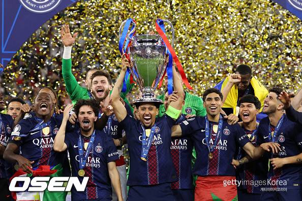 '결승전 1초도 못 뛴 이강인, 또 챔스 어색한 우승' 이제는 PSG 떠나야 할 때