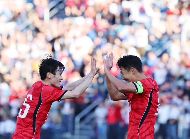 손흥민 역시 'LAFC가 잘못이었다'→대표팀 오자마자 멀티골 '펄펄'…리그 13G 무득점 빨리 잊어라