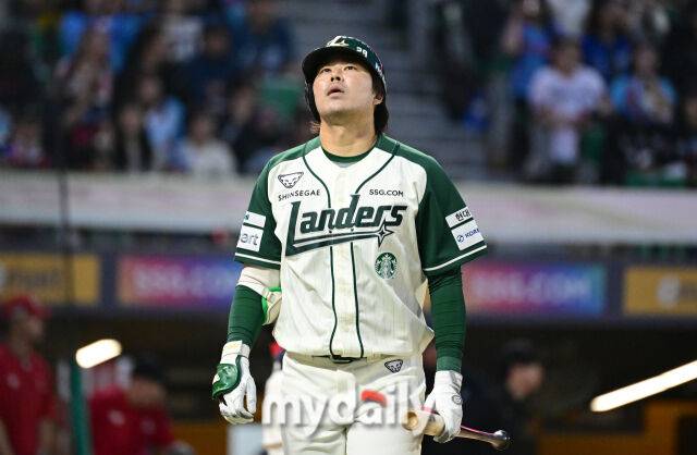 'LG·삼성·한화 변화 없다' 창단 최다 12연패 SSG 결단, 한유섬 등 3명 2군행 통보... '팔꿈치 통증' 두산 필승조도 말소