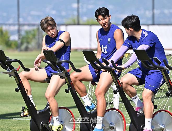 엔리케 선택 못 받은 이강인, 美도착 후 짐도 안 풀고 훈련장으로…민소매 차림 ‘불꽃 의지’, 홍명보호 완전체 됐다 [SS헤리먼 현장]