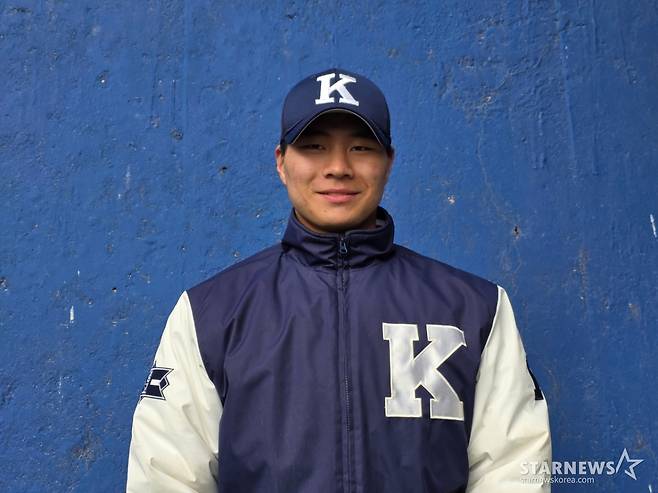 '하현승 남아줘서 고마워' 전체 4순위 롯데 함박웃음, 'ML 관심' 빅3 위협 유망주도 여유 있게 지켜본다