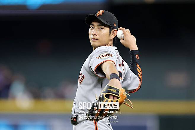 '이정후 수비 사고쳤다' 투수들도 와르르, 밀워키에 2-16 대패…이정후는 9경기 연속 안타