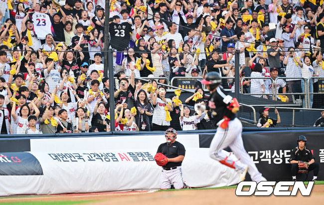 '홈런-홈런-홈런-홈런' 메가트윈스포 폭발하다...'4홈런→4연승' LG, 1위 지켰다. 오스틴 통산 100홈런, 임찬규 6이닝 무실점 [수원 리뷰]