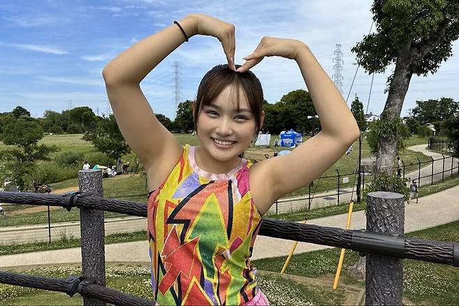 연예계 러브콜 받은 '17살' 미소녀 레슬러…
