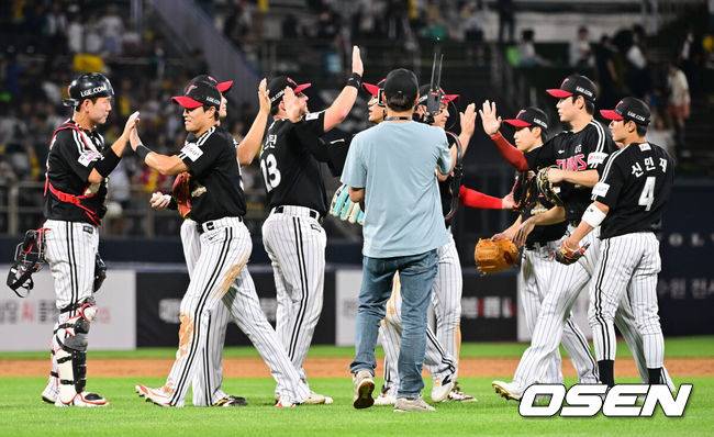 ‘9위→2위’ 홈런 대폭발하다…염갈량 함박웃음 “갑자기 홈런 많이 나와 어색하네”