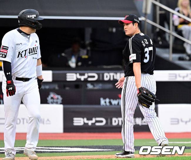 LG는 5회 주전 5명 뺐는데...KT는 8회 마무리 투입, 7-6 진땀승, 고영표 7이닝 2실점+최원준 4안타 [수원 리뷰]