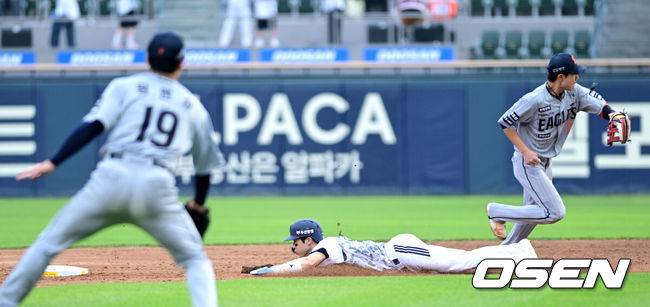 한화 다 잡은 승리 놓쳤다…11회 이진영 역전타→양의지 추격포→박찬호 동점타, 결국 3-3 무승부 [잠실 리뷰]