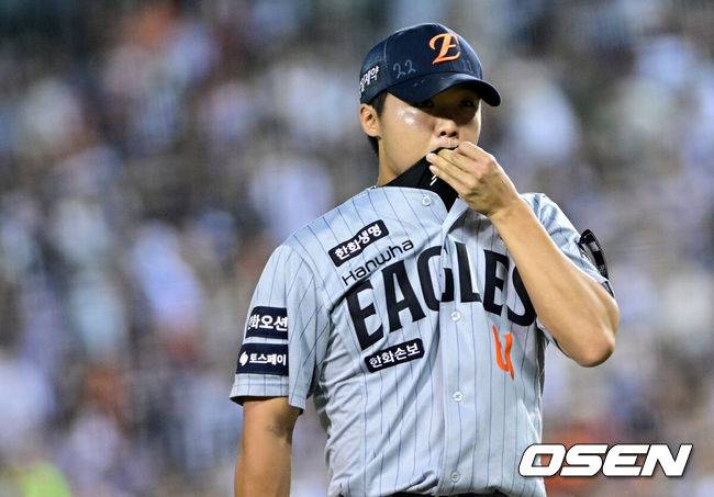 한화 다 잡은 승리 놓쳤다…11회 이진영 역전타→양의지 추격포→박찬호 동점타, 결국 3-3 무승부 [잠실 리뷰]