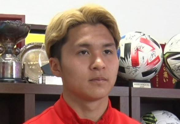 일본에서 뛰는 제2의 박지성, 한국 국적 버리고 일본 선택하나...현지 매체도 주목