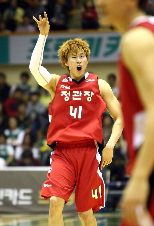 [매거진] 어쩌면 다신 나오지 않을 진기록! 플레이오프 MVP에 담긴 별별 에피소드